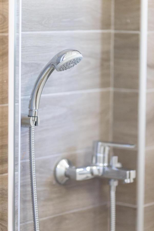 Varkes Suites 1 Nea Poteidaia Esterno foto