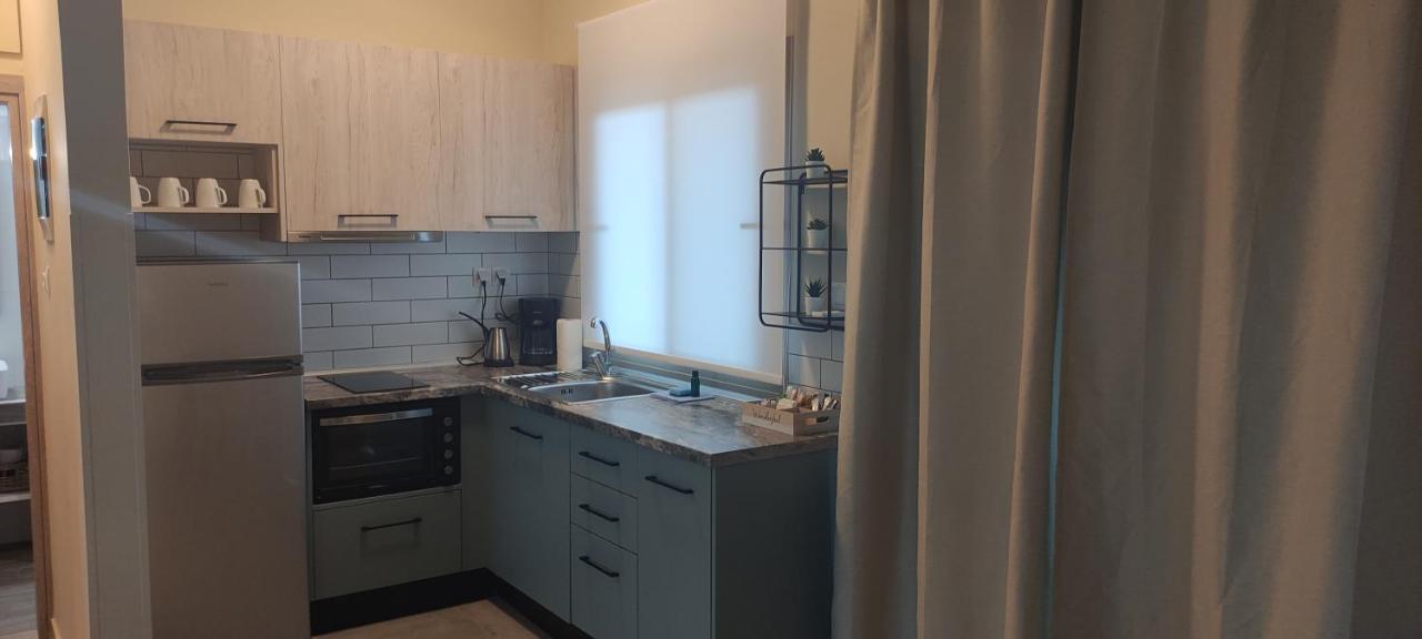 Varkes Suites 1 Nea Poteidaia Esterno foto