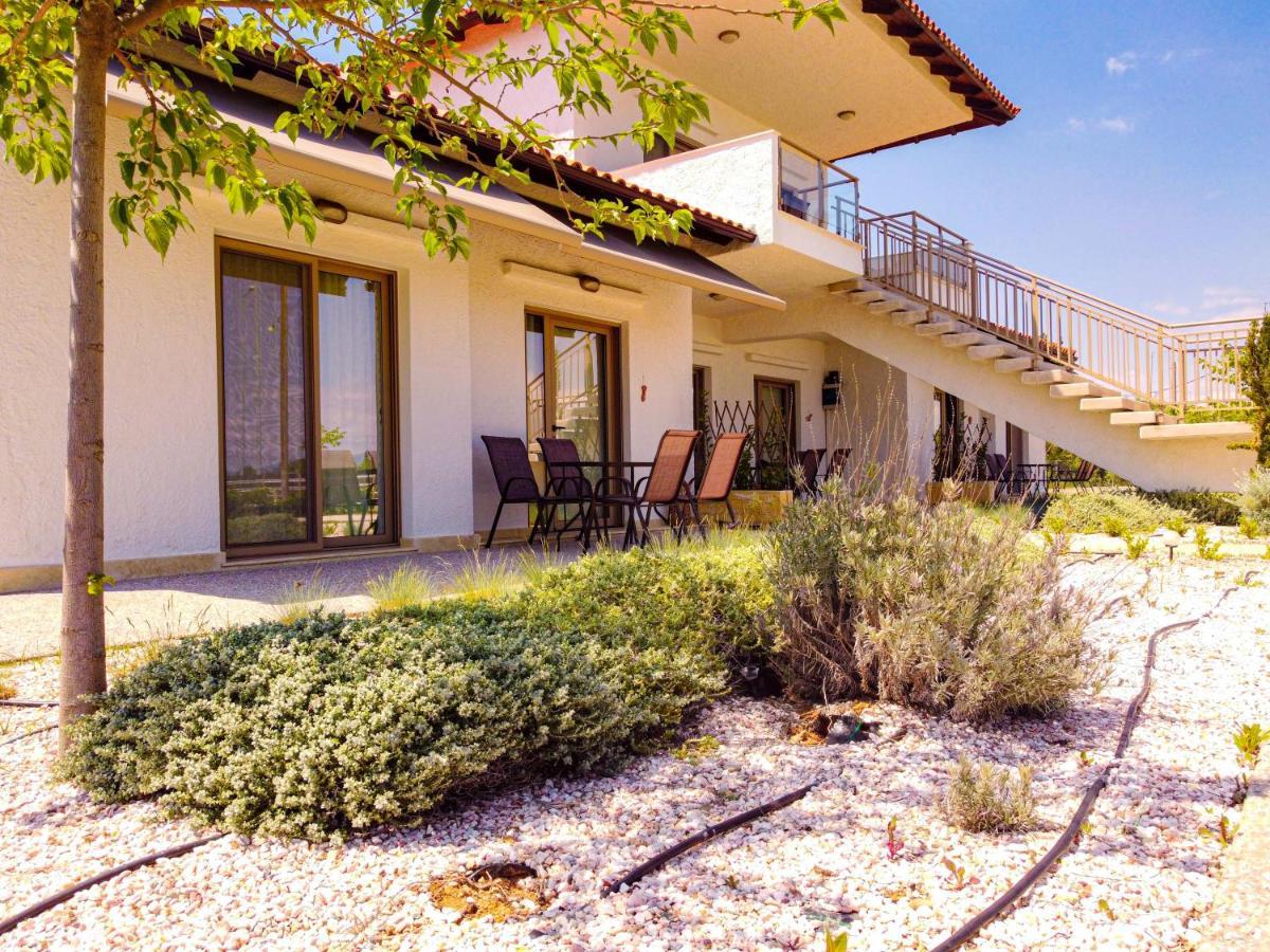 Varkes Suites 1 Nea Poteidaia Esterno foto