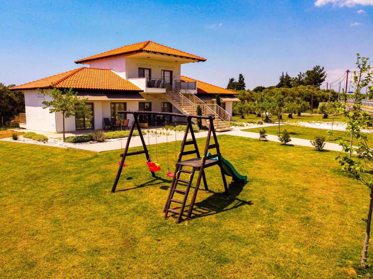 Varkes Suites 1 Nea Poteidaia Esterno foto